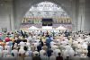 تبلغ الطاقة الاستيعابية لأداء الصلاة داخل "الرواق السعودي" بالمسجد الحرام (287) آلاف مصلٍ