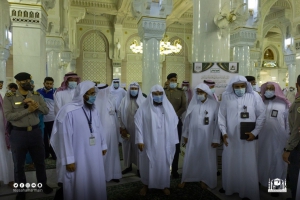 الرئيس العام يدشن برنامج العودة الحضورية لحلقات القرآن الكريم بالمسجد الحرام