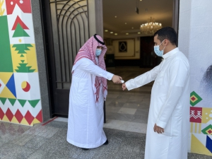 مجمع الملك عبدالعزيز لكسوة الكعبة المشرفة يكثف إجراءاته الوقائية 