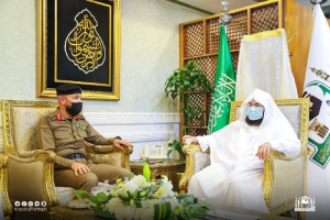 الرئيس العام يهنئ قائد قوة أمن المسجد الحرام بمناسبة تقلده منصبه الجديد