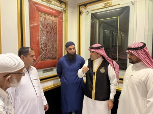 مجمع الملك عبدالعزيز لكسوة الكعبة المشرفة يستقبل سعادة القنصل المالي وعدداً من أعضاء سفارة دولة باكستان بواشنطن