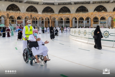 لإبراز جهود المتطوعين في المسجد الحرام.. الرئاسة العامة لشؤون المسجد الحرام والمسجد النبوي تستقبل وفد وزارة الموارد البشرية