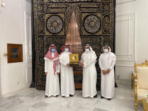 وكالة مجمع الملك عبدالعزيز لكسوة الكعبة تستقبل معالي المستشار بالأمانة العامة لمجلس الوزراء