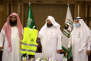 الرئيس العام يدشن الزي الرسمي للإدارة العامة للعمل التطوعي بوكالة المسجد النبوي