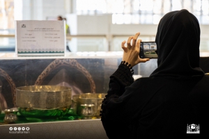 منسوبات القسم النسائي بمكتبة الحرم المكي الشريف يزرن معرض غسل الكعبة المشرفة في المسجد الحرام