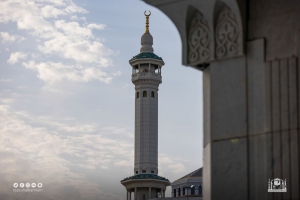 وكالة المكتبات والشؤن الثقافية تقدم برنامج ( تشكيل الصلصال) للأطفال بمكتبة الحرم المكي