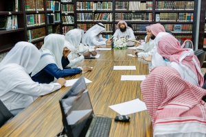 مناقشة أعمال الهيئة بالمسجد الحرام وآلية تطوير وتنفيذ أعمال التوعية الميدانية