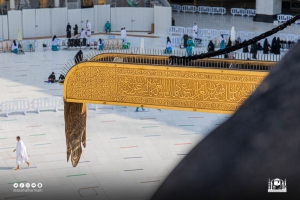 مجمع الملك عبدالعزيز لكسوة الكعبة المشرفة يستقبل طلاب مجمع العبادي التعليمي بمحافظة الطائف
