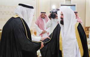 الرئيس العام لشؤون المسجد الحرام والمسجد النبوي يزور سمو أمير منطقة القصيم