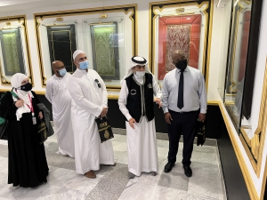وكالة مجمع الملك عبدالعزيز لكسوة الكعبة المشرفة تستقبل نائب القنصل البريطاني للشؤون القنصلية