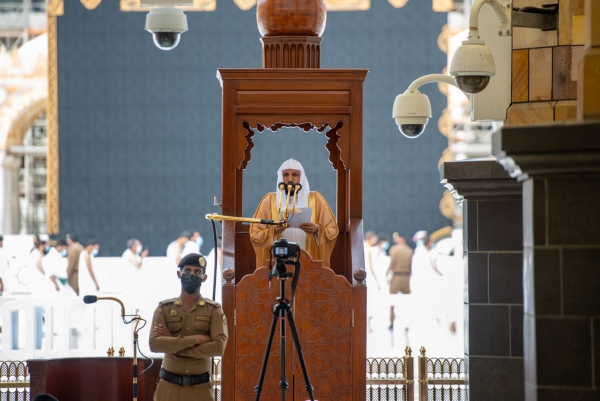 فضيلة الشيخ ماهر المعيقلي في خطبة الجمعة : من لطف الله بعباده وعنايته بهم، أنه يقدر أرزاقهم