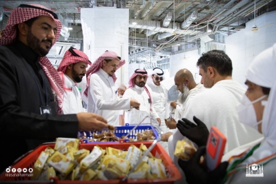 ضمن مبادرة &quot;الرواق الميداني&quot; مجلس شباب الرئاسة التطويري يقوم بتوزيع الوجبات الجافة على حجاج بيت الله الحرام في الرواق السعودي