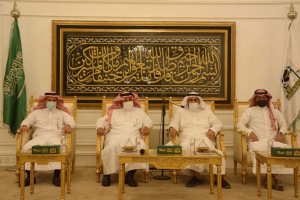 مناقشة الجوانب التحسينية والخطط التنفيذية بمجمع الملك عبدالعزيز لكسوة الكعبة المشرفة